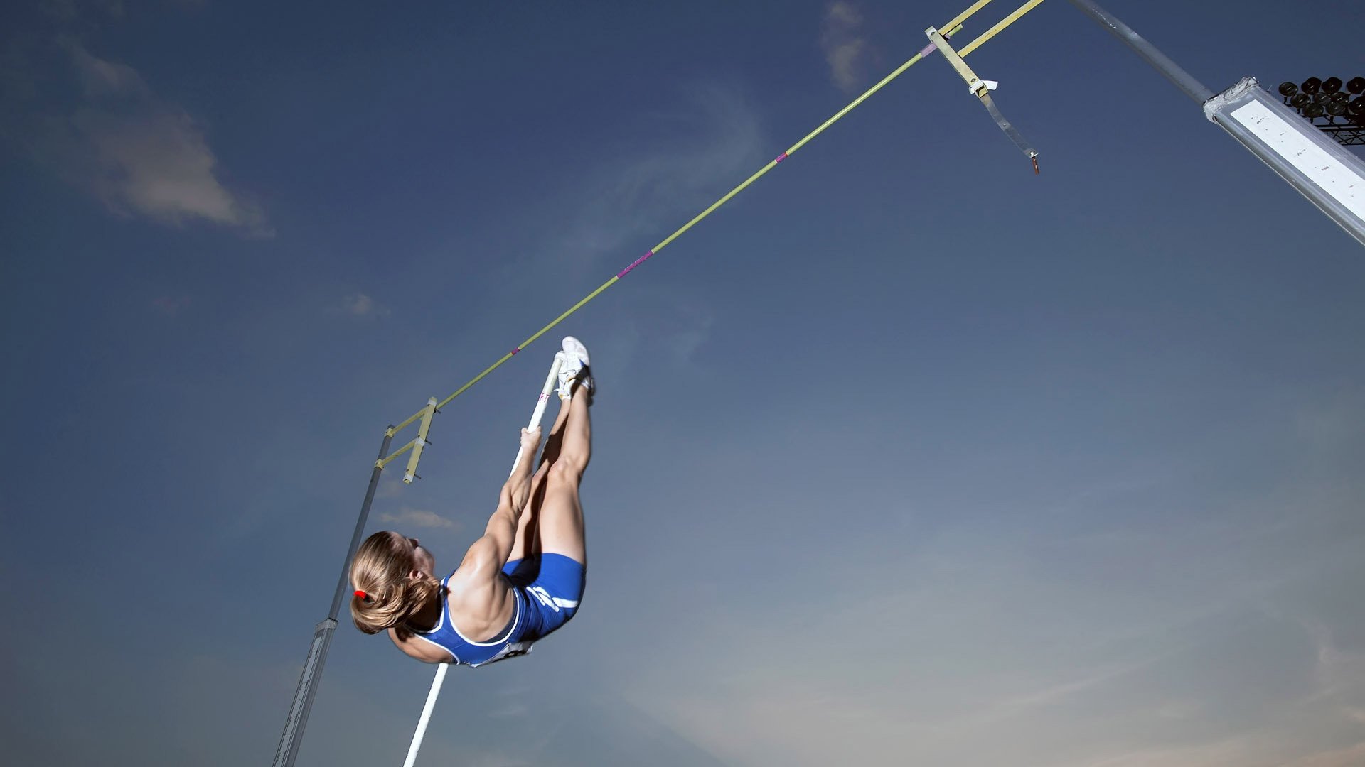 唯一之夜,当保罗在森林狼与雷霆之战中,用双手定义统治